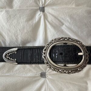 Brighton silver buckle black and brown leather reversable belt.